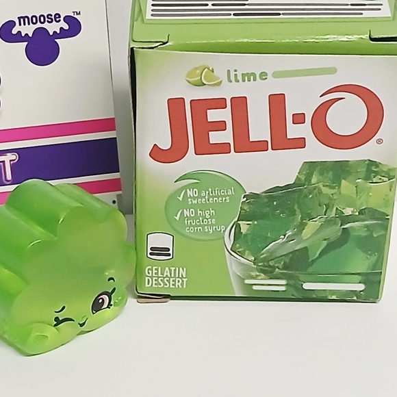 Shopkins Real Littles Micro Mart Levi Lime Jello - Picture 3 of 4